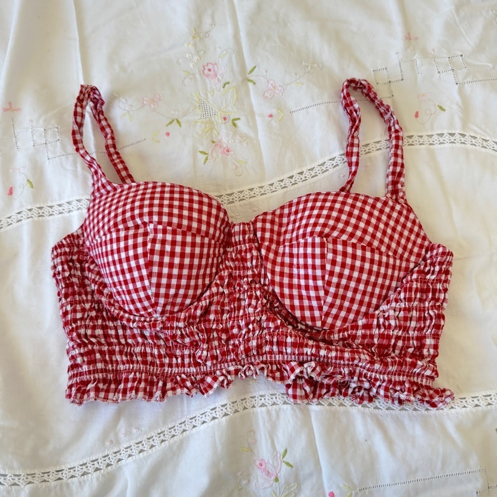 ⚠️❌SOLD⚠️❌Missguided Red Checkered Ruffle Top - Picture 2 of 7